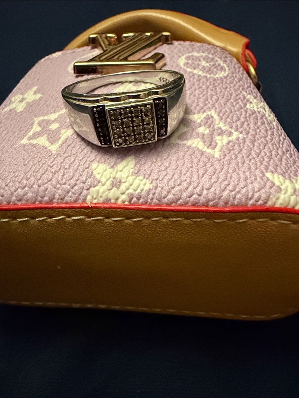 Men’s silver ring with diamonds size 9